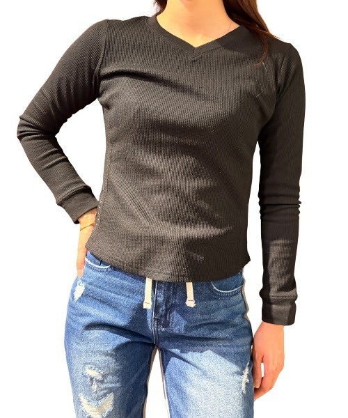 COOK JEANS(クックジーンズ)の「ワッフルVロンT(Tシャツ/カットソー・レディース・ホワイト/ブラック/グレー・FREE)」の3枚目の写真