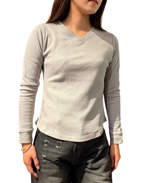 COOK JEANS(クックジーンズ)の「ワッフルVロンT(Tシャツ/カットソー・レディース・ホワイト/ブラック/グレー・FREE)」の2枚目の写真