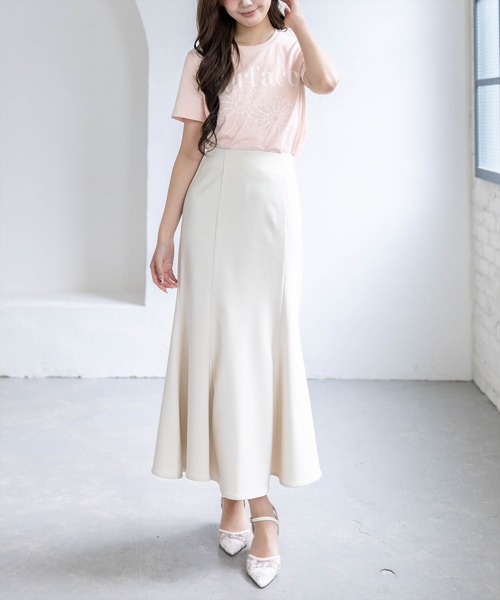 CLEAR BASIC（クリアベーシック）の「【5色展開】フラワープリントTシャツ［骨格ウェーブ／ガーリー／フェミニン／カジュアル／韓国ファッション］（Tシャツ/カットソー・レディース・ピンク/ネイビー/ホワイト系その他/ブラック/ホワイト系その他2・F）」の17枚目の写真