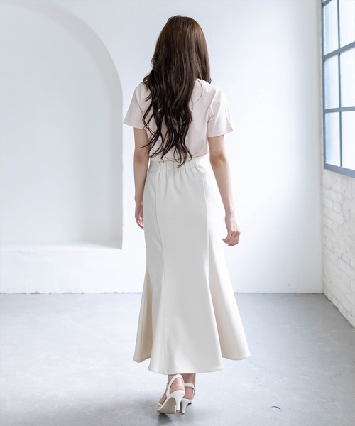 CLEAR BASIC（クリアベーシック）の「【5色展開】フラワープリントTシャツ［骨格ウェーブ／ガーリー／フェミニン／カジュアル／韓国ファッション］（Tシャツ/カットソー・レディース・ピンク/ネイビー/ホワイト系その他/ブラック/ホワイト系その他2・F）」の15枚目の写真