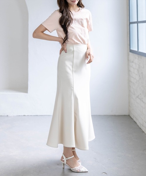 CLEAR BASIC（クリアベーシック）の「【5色展開】フラワープリントTシャツ［骨格ウェーブ／ガーリー／フェミニン／カジュアル／韓国ファッション］（Tシャツ/カットソー・レディース・ピンク/ネイビー/ホワイト系その他/ブラック/ホワイト系その他2・F）」の19枚目の写真