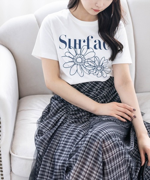 CLEAR BASIC（クリアベーシック）の「【5色展開】フラワープリントTシャツ［骨格ウェーブ／ガーリー／フェミニン／カジュアル／韓国ファッション］（Tシャツ/カットソー・レディース・ピンク/ネイビー/ホワイト系その他/ブラック/ホワイト系その他2・F）」の20枚目の写真