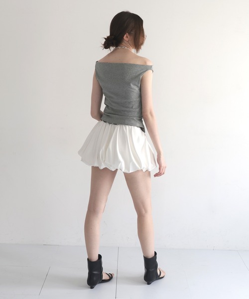 Mili affinity(ミリアフィニティー)の「スタッズ付きノースリーブTシャツ(タンクトップ・レディース・グレー/オフホワイト/ブラック・FREE)」の10枚目の写真