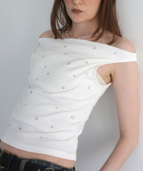Mili affinity(ミリアフィニティー)の「スタッズ付きノースリーブTシャツ(タンクトップ・レディース・グレー/オフホワイト/ブラック・FREE)」の16枚目の写真