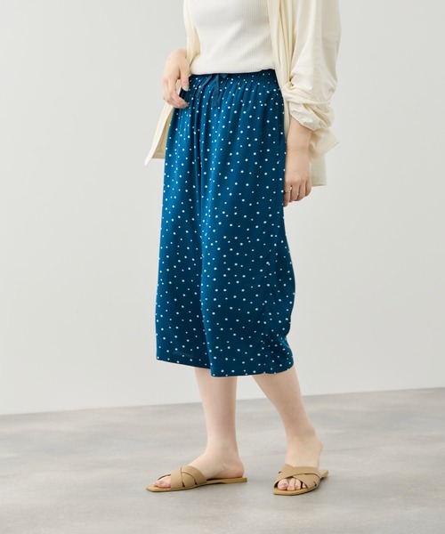 NAVY(ネイビー)の「【SARARI /サラリ】通気性 レーヨン総柄ステテコ(その他パンツ・レディース・ピンク系/ブラック系/ネイビー系/ブルー系その他/グレー系その他・S/M/L)」の4枚目の写真
