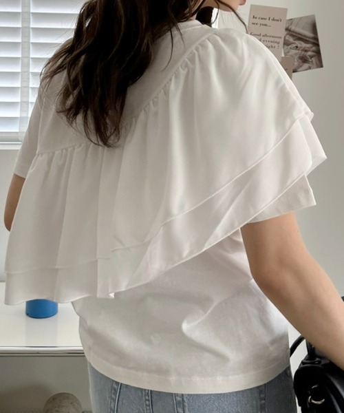 umune(ウムネ)の「フリルTシャツ アシンメトリー 半袖 カットソー デザイントップス フェミニン 大人可愛い カジュアル 上品 夏服 韓国(Tシャツ/カットソー・レディース・ブラック/オフホワイト・FREE)」の6枚目の写真