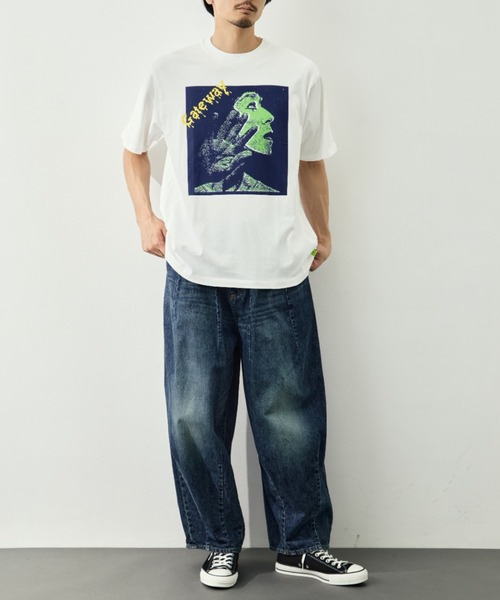 LOOSE JOINTS（ルーズジョインツ）の「【LOOSE JOINTS/ルーズジョインツ】ED DAVIS - GATEWAY S/S TEE（Tシャツ/カットソー・メンズ・ブラック/ホワイト・L/M）」の5枚目の写真