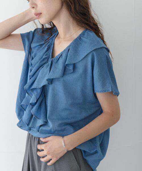 URBAN RESEARCH Sonny Label(アーバンリサーチサニーレーベル)の「シアーデニムラッフルフリルブラウス(シャツ/ブラウス・レディース・ライトインディゴブルー/インディゴブルー・FREE)」の19枚目の写真