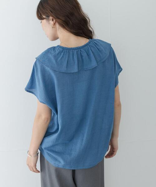 URBAN RESEARCH Sonny Label(アーバンリサーチサニーレーベル)の「シアーデニムラッフルフリルブラウス(シャツ/ブラウス・レディース・ライトインディゴブルー/インディゴブルー・FREE)」の22枚目の写真