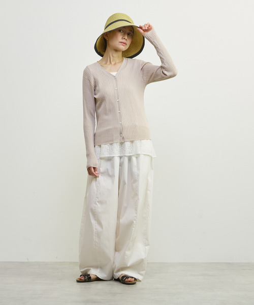 MELROSE claire（メルローズ クレール）の「【シアーワイドリブVネックカーディガン】（カーディガン/ボレロ・レディース・イエロー/グレイッシュベージュ/ネイビー/ブラック・FREE）」の13枚目の写真