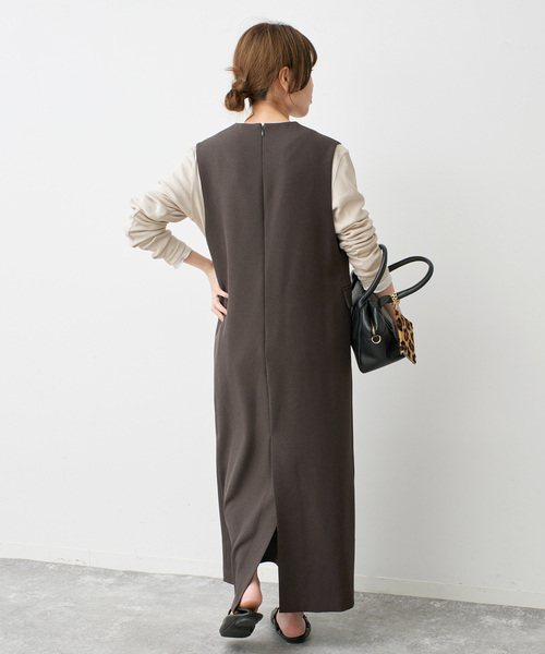 Spick & Span(スピックアンドスパン)の「《WEB限定 / 追加》ダブルクロスVネックワンピース(ワンピース・レディース・ブラック/ブラウン・38/36)」の14枚目の写真