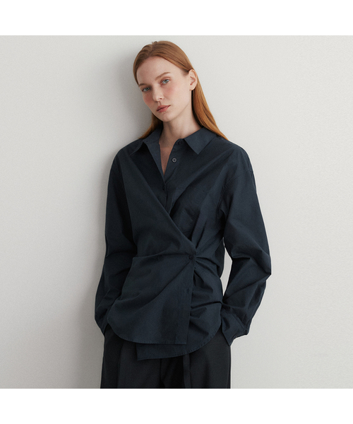 SUARE WOMEN(スアレウーマン)の「(ウィメンズ)ボーイフィットペーパーコットンシャツ - 4カラー(シャツ/ブラウス・レディース・ホワイト/スカイブルー/ネイビー/ライトイエロー・F)」の4枚目の写真