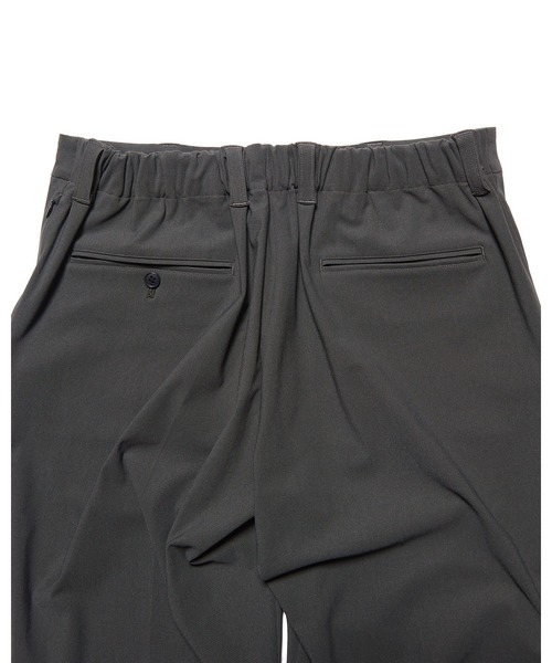 SOPHNET.（ソフネット）の「4-WAY STRETCH SLIM-FIT SHIRRING SLACKS（その他パンツ・メンズ・ネイビー/チャコールグレー・1/2/3/4）」の7枚目の写真