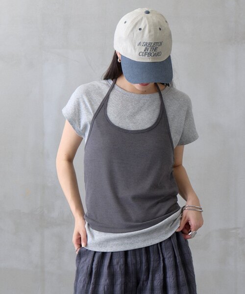 COLONY 2139(コロニートゥーワンスリーナイン)の「【PIKO企画/WEB限定】ホルターネックキャミソールレイヤードTシャツ(Tシャツ/カットソー・レディース・グレー/ブラック/ブラウン/ネイビー/イエロー・FREE)」の13枚目の写真