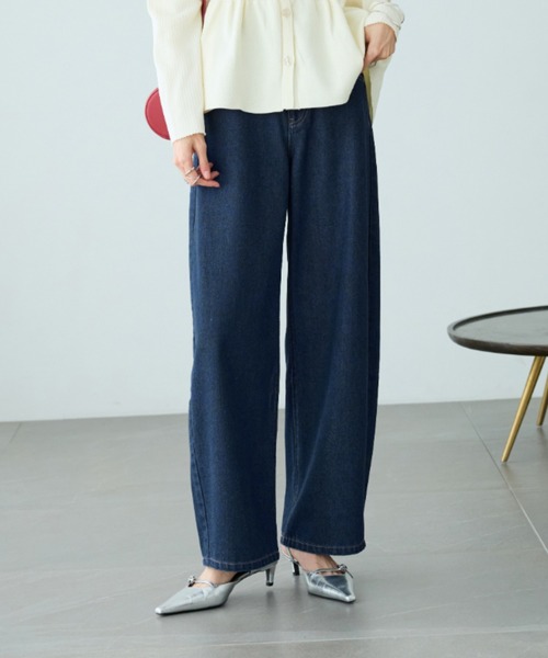 BELLUNA(ベルーナ)の「オシャレに見えるカーブデニムパンツ69丈(その他パンツ・レディース・ブルー/サックスブルー/ネイビー・X-LARGE/LARGE/MEDIUM)」の20枚目の写真