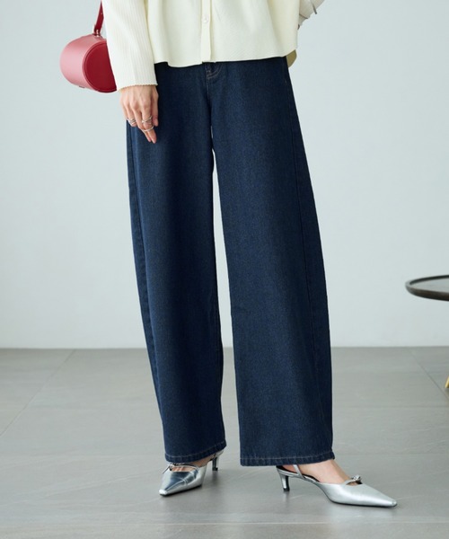BELLUNA(ベルーナ)の「オシャレに見えるカーブデニムパンツ69丈(その他パンツ・レディース・ブルー/サックスブルー/ネイビー・X-LARGE/LARGE/MEDIUM)」の11枚目の写真