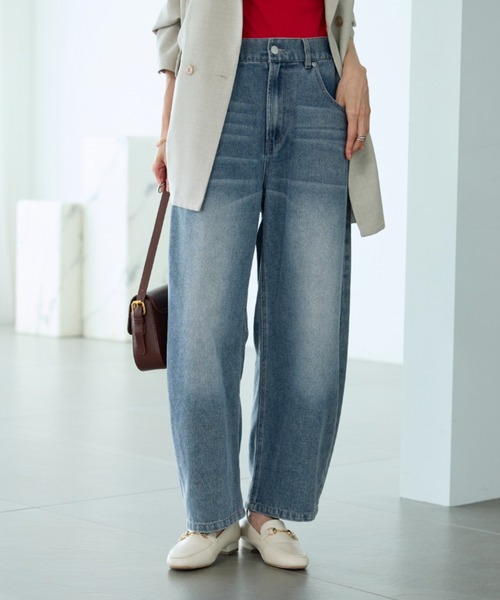 BELLUNA(ベルーナ)の「オシャレに見えるカーブデニムパンツ69丈(その他パンツ・レディース・ブルー/サックスブルー/ネイビー・X-LARGE/LARGE/MEDIUM)」の18枚目の写真