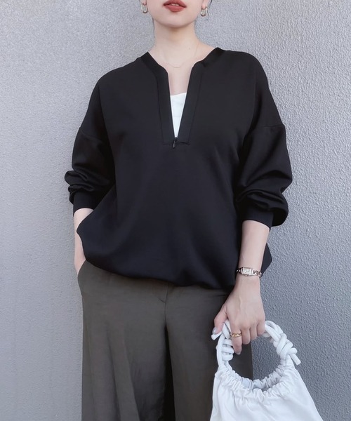 Emma Taylor（エマテイラー）の「【着回し力抜群！サテンドッキング】ライトダンボールフロント２wayドロストヘムプルオーバー（Tシャツ/カットソー・レディース・ネイビー/ライトベージュ/ブラック/ホワイト/チャコールグレー・FREE）」の3枚目の写真