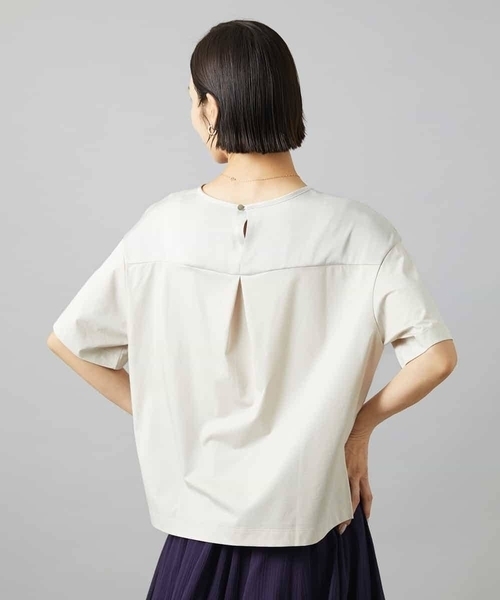 MICHEL KLEIN(ミッシェル・クラン)の「サテンドッキングプルオーバー(Tシャツ/カットソー・レディース・ブラック/ライトベージュ/ダークインディゴブルー・38)」の22枚目の写真