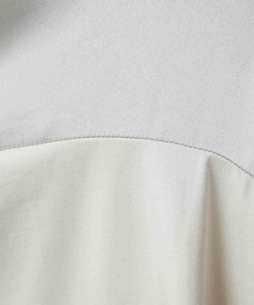 MICHEL KLEIN(ミッシェル・クラン)の「サテンドッキングプルオーバー(Tシャツ/カットソー・レディース・ブラック/ライトベージュ/ダークインディゴブルー・38)」の8枚目の写真