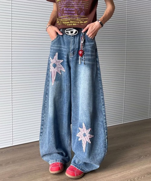 B.R.U(ブル)の「ビッグシルエットスターアップリケデニムパンツ(デニムパンツ・メンズ・ブルー・MEDIUM/LARGE)」の4枚目の写真