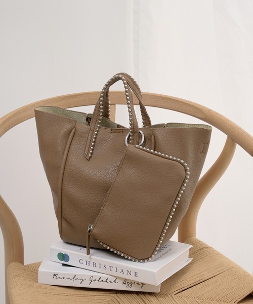 cache cache（カシュ カシュ）の「【cache cache】ミニショルダー付ボールチェーン2wayトートバッグ（トートバッグ・レディース・ブラック/ブラウン/ベージュ/ライトグレー/ライトブルー・FREE）」の4枚目の写真