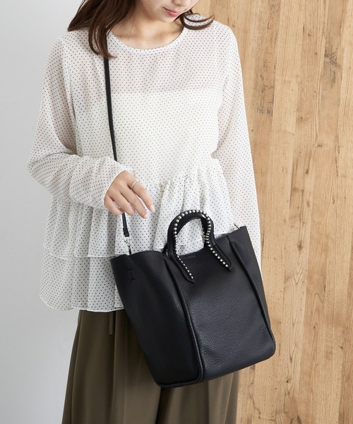 cache cache（カシュ カシュ）の「【cache cache】ミニショルダー付ボールチェーン2wayトートバッグ（トートバッグ・レディース・ブラック/ブラウン/ベージュ/ライトグレー/ライトブルー・FREE）」の20枚目の写真