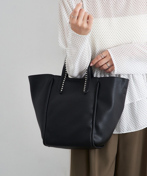cache cache（カシュ カシュ）の「【cache cache】ミニショルダー付ボールチェーン2wayトートバッグ（トートバッグ・レディース・ブラック/ブラウン/ベージュ/ライトグレー/ライトブルー・FREE）」の21枚目の写真