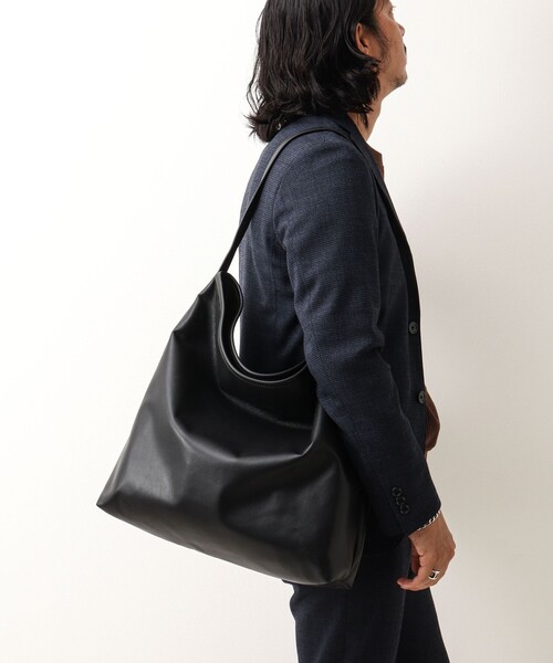 Un coeur（アンクール）の「【Un coeur/アンクール】K906015 DRAPE ONE SHOULDER（ショルダーバッグ・メンズ・ブラック・FREE）」の7枚目の写真