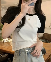 バイカラーラグラン半袖クロップドTシャツ