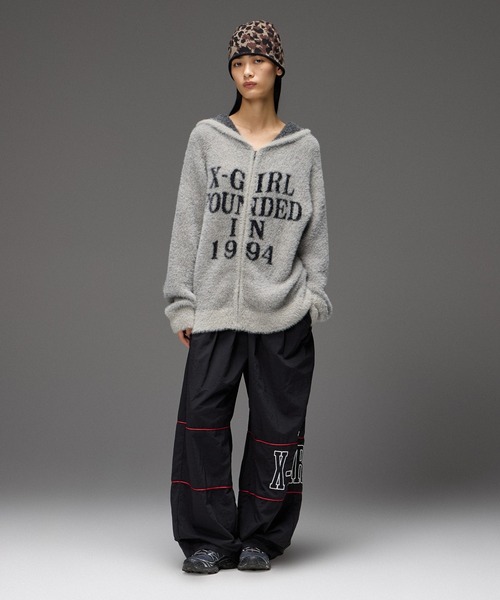 X-girl(エックスガール)の「SHAGGY KNIT ZIP UP HOODIE(ニット/セーター・レディース・グレー/ブラック・ONE SIZE)」の3枚目の写真