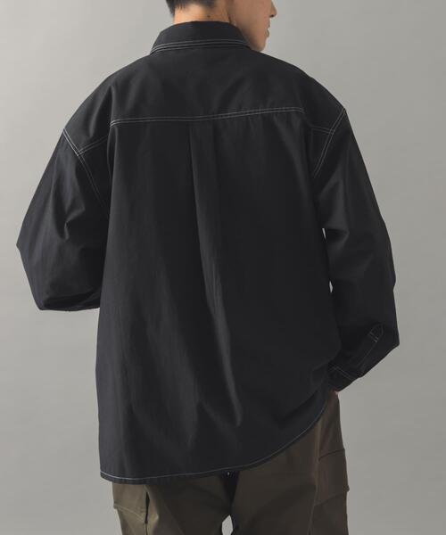 ITEMS URBANRESEARCH（アイテムズ アーバンリサーチ）の「Wステッチ シャンブレー カバーオールシャツ（シャツ/ブラウス・メンズ・ネイビー/ブラック・LARGE/MEDIUM）」の6枚目の写真