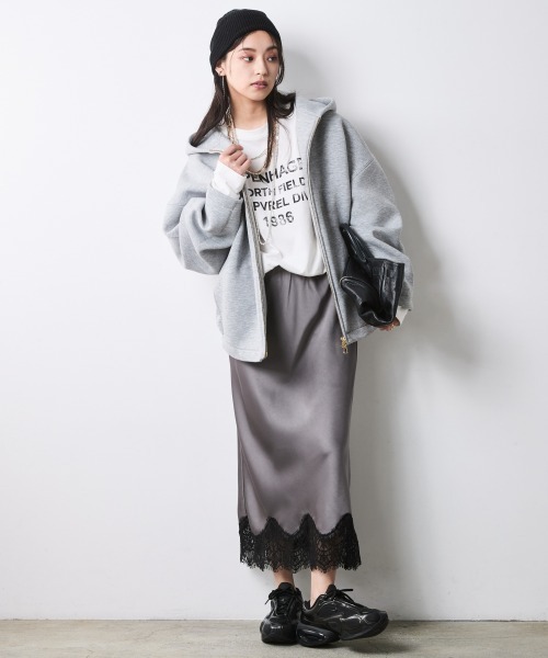 CHIC STYLE(シックスタイル)の「バルーンジップアップフーディ<大きいサイズ有>シックスタイル(パーカー・レディース・ブラック/杢グレー・5L~6L/3L~4L/L~LL/M)」の5枚目の写真