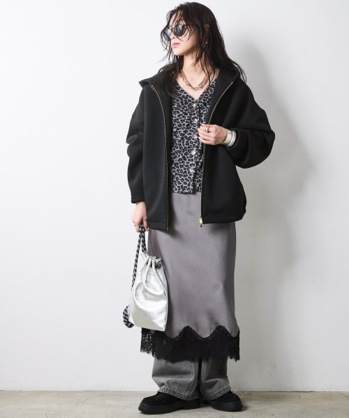CHIC STYLE(シックスタイル)の「バルーンジップアップフーディ<大きいサイズ有>シックスタイル(パーカー・レディース・ブラック/杢グレー・5L~6L/3L~4L/L~LL/M)」の11枚目の写真