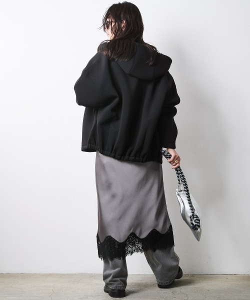 CHIC STYLE(シックスタイル)の「バルーンジップアップフーディ<大きいサイズ有>シックスタイル(パーカー・レディース・ブラック/杢グレー・5L~6L/3L~4L/L~LL/M)」の12枚目の写真