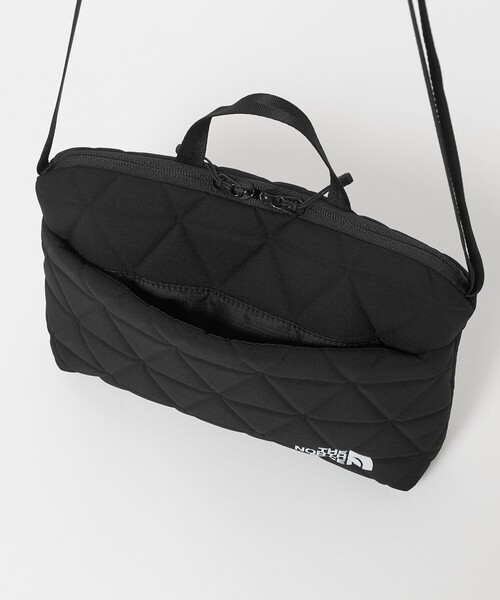 THE NORTH FACE(ザノースフェイス)の「<THE NORTH FACE>ジオフェイス ポーチ(ショルダーバッグ・メンズ・ブラック・FREE)」の8枚目の写真