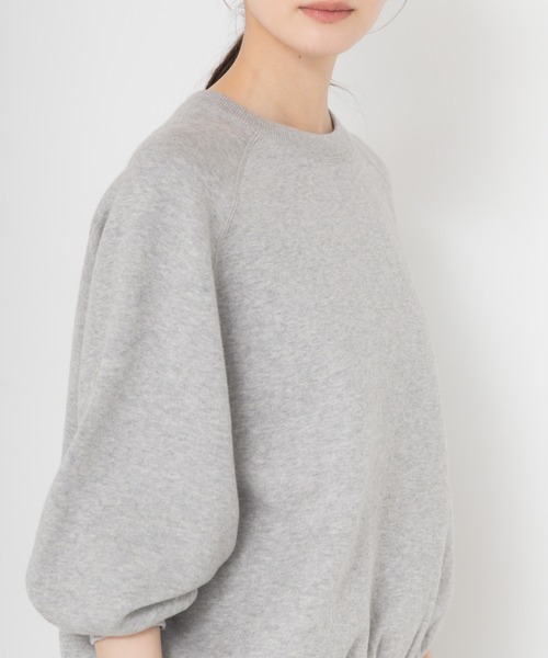 URBAN RESEARCH(アーバンリサーチ)の「コットンカシミヤスウェットニット(ニット/セーター・レディース・グレー/オフホワイト/ブルー系その他・FREE)」の5枚目の写真