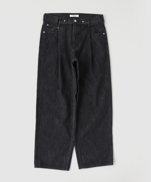 WISM(ウィズム)の「WISM ORIGINAL PRODUCT TUCK DENIM PANT(デニムパンツ・メンズ・ブラック/ネイビー・LARGE/MEDIUM)」の1枚目の写真