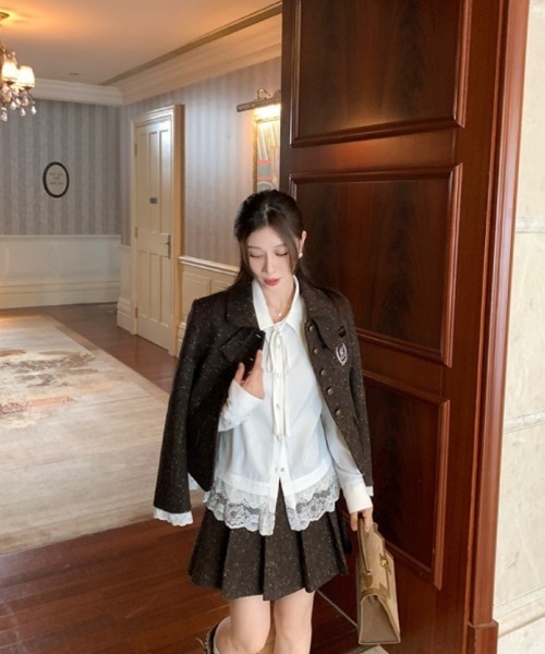 Ritzy(リッツィー)の「長袖・裾レース紐リボンシャツ(シャツ/ブラウス・レディース・ホワイト・MEDIUM)」の8枚目の写真