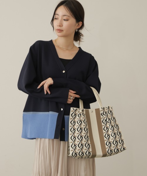 Bou Jeloud(ブージュルード)の「幾何学柄ニットトートバッグ(トートバッグ・レディース・オフホワイト/ブラック・ONESIZE)」の5枚目の写真