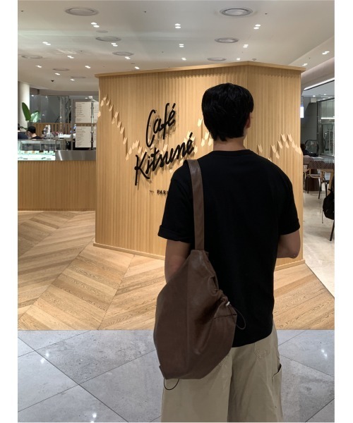LOOKPLE(ルックプル)の「パッチ フロントボタン ヘンリーネック半袖Tシャツ(ブラック)(Tシャツ/カットソー・メンズ・ブラック・LARGE/MEDIUM)」の8枚目の写真