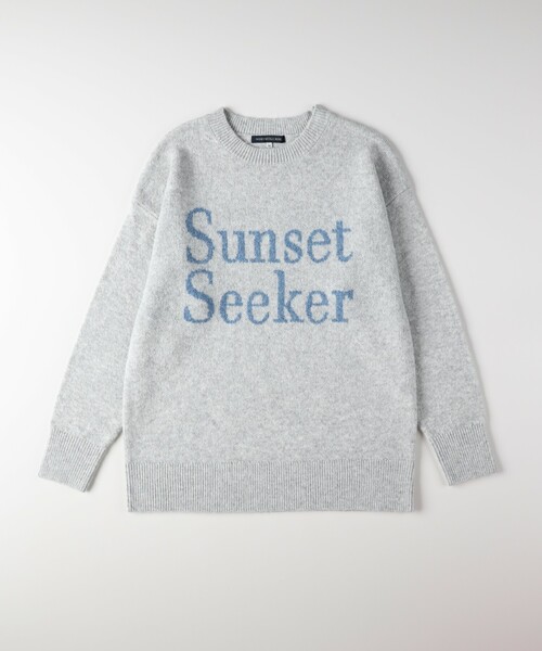 HONEYSUCKLE ROSE(ハニーサックルローズ)の「《ふんわり軽い》スフレニットロゴセーター(ニット/セーター・レディース・ブルー/ライトパープル/ライトグレー/チャコールグレー・04/03/05)」の1枚目の写真