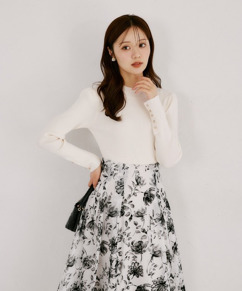 tocco closet(トッコ クローゼット)の「袖口ハート釦プチハイネックリブニットプルオーバー(ニット/セーター・レディース・アイボリー/ブラック/ブラウン/ピンク・M)」の8枚目の写真