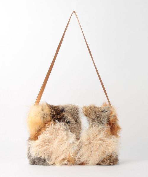 green label relaxing(グリーンレーベルリラクシング)の「KC FUR CLT バッグ(ショルダーバッグ・レディース・ブラック/ベージュ・FREE)」の4枚目の写真