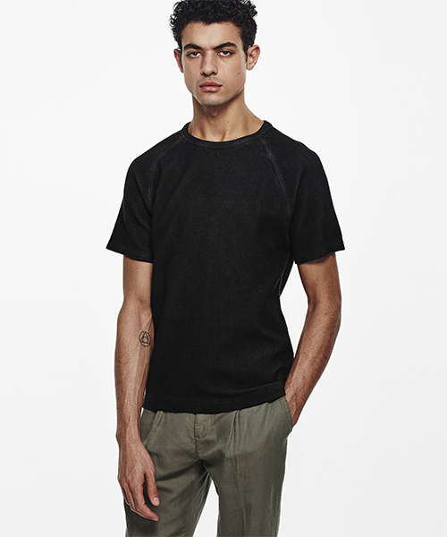 Saturdays NYC（サタデーズ ニューヨークシティ ）の「Rune Short Sleeve Raglan T-Shirt（Tシャツ/カットソー・メンズ・ブラック/ネイビー・L/M/S/X-LARGE/X-SMALL）」の4枚目の写真