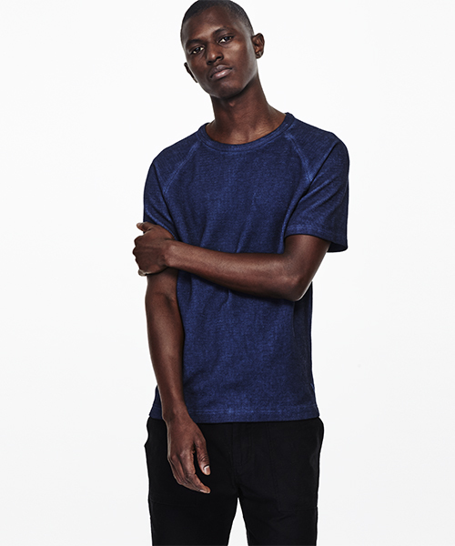 Saturdays NYC（サタデーズ ニューヨークシティ ）の「Rune Short Sleeve Raglan T-Shirt（Tシャツ/カットソー・メンズ・ブラック/ネイビー・L/M/S/X-LARGE/X-SMALL）」の7枚目の写真