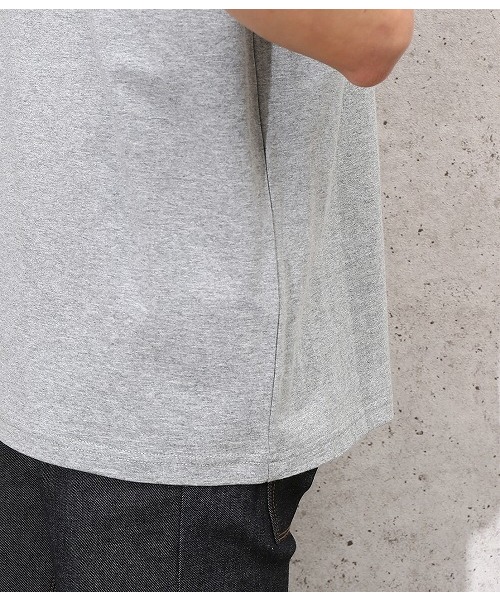 ADAM ET ROPE'(アダムエロペ)の「ヘビーVネックTシャツ(Tシャツ/カットソー・メンズ・ネイビー/グレー/ホワイト/ダークブラウン・L/M/S)」の6枚目の写真
