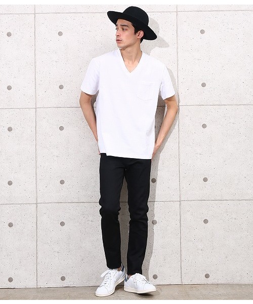 ADAM ET ROPE'(アダムエロペ)の「ヘビーVネックTシャツ(Tシャツ/カットソー・メンズ・ネイビー/グレー/ホワイト/ダークブラウン・L/M/S)」の7枚目の写真