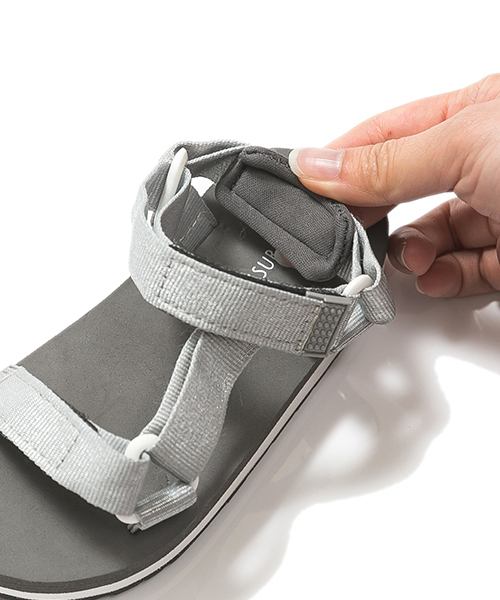 welleg（ウェレッグ）の「ベルクロスポーツサンダル　ＫＩＤＳ（サンダル・キッズ・シルバー/ブルー/ブラック/カーキ/ライトグリーン/ブラック系その他/ピンク系その他/レッド/ターコイズブルー・19cm/18cm/15cm/16cm/17cm/21.0cm/22.0cm/20cm）」の14枚目の写真