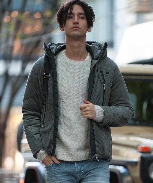 Buffalo Bobs（バッファローボブズ）の「FITZ ROY(フィッツロイ)ダウン